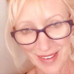 Meet your Posher, Romana